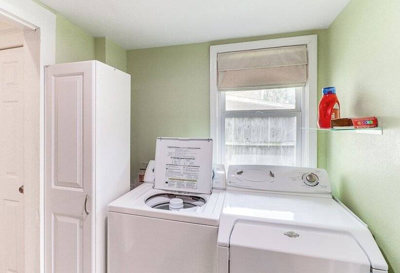 Harrison Family Home W/ Grill   Near Downtown!