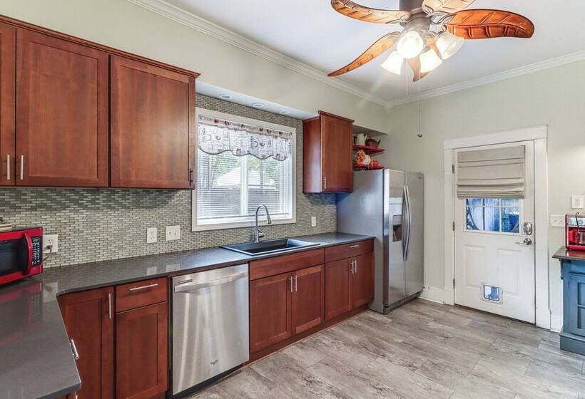 Harrison Family Home W/ Grill   Near Downtown!