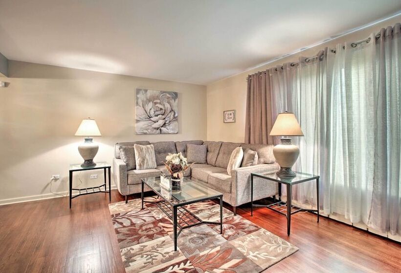 Home W/ Yard & Patio ~ 30 Mi To Downtown Chicago