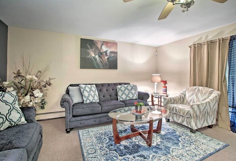 Home W/ Yard & Patio ~ 30 Mi To Downtown Chicago