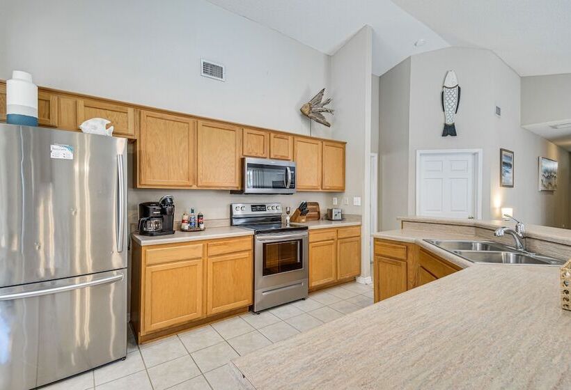 Orange Beach Home W/ Hot Tub < 2 Mi To The Wharf