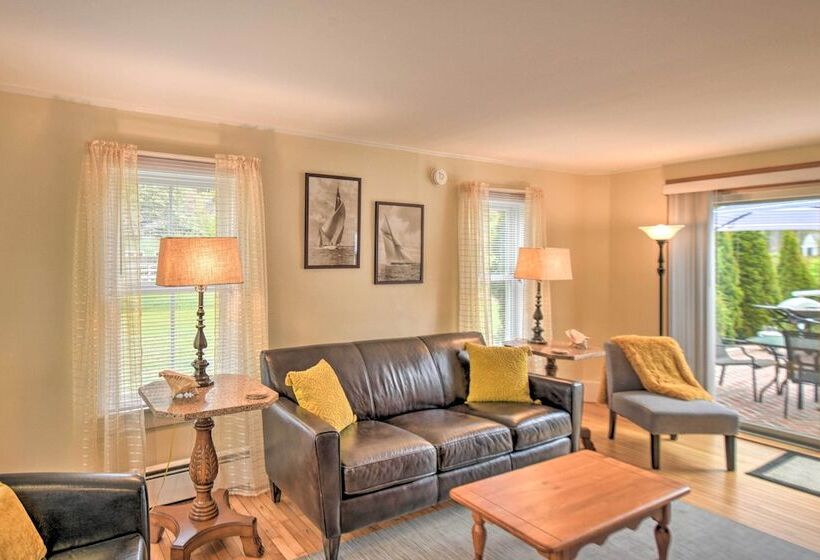 Kennebunk Home W/ Yard < 1 Mile To Dock Square!