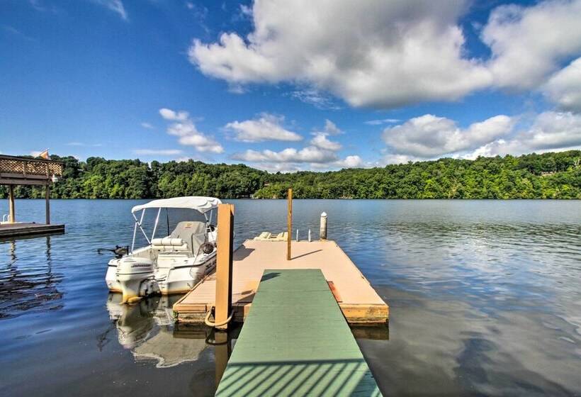 Lakewood Lodge Escape W/ Fire Pit