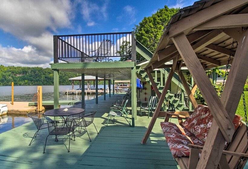 Lakewood Lodge Escape W/ Fire Pit