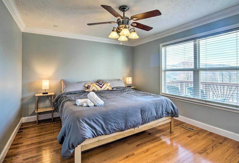 Linden Cabin W/ Hot Tub + Mountain Views!