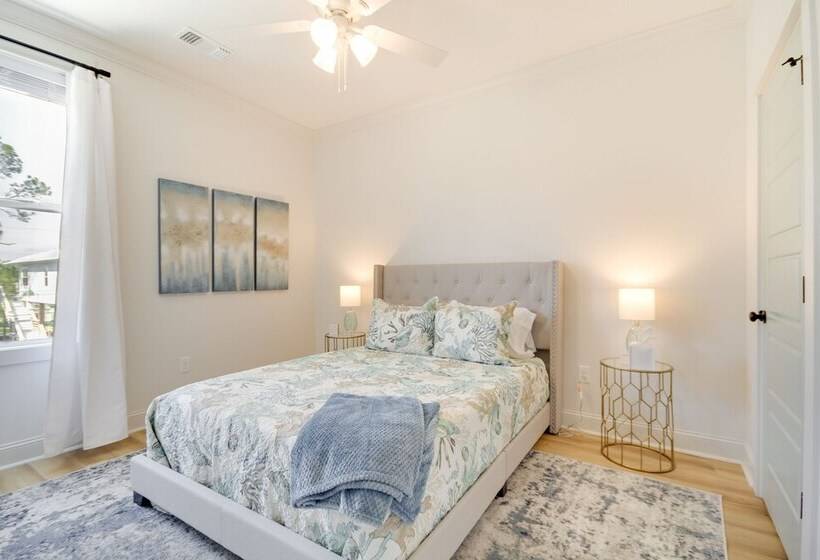 Lovely Bay St Louis Retreat W/ Dock & Canal Access