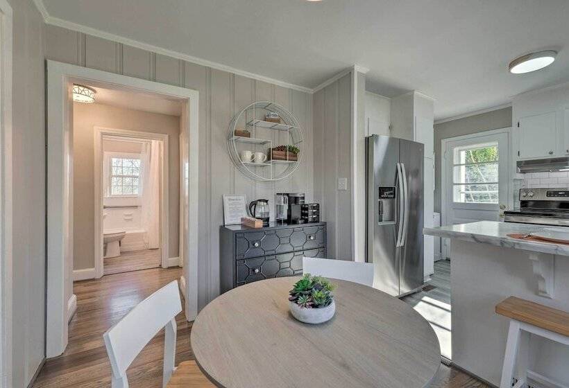 Mid Century Modern Cottage In Ardmore Area!