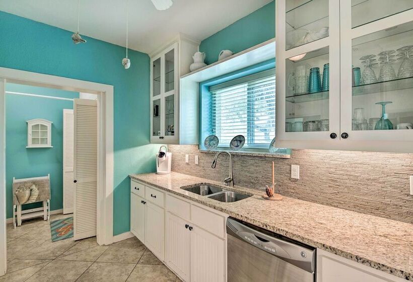 Ocean Pearl  House   1 Mi To Dtwn Rockport!