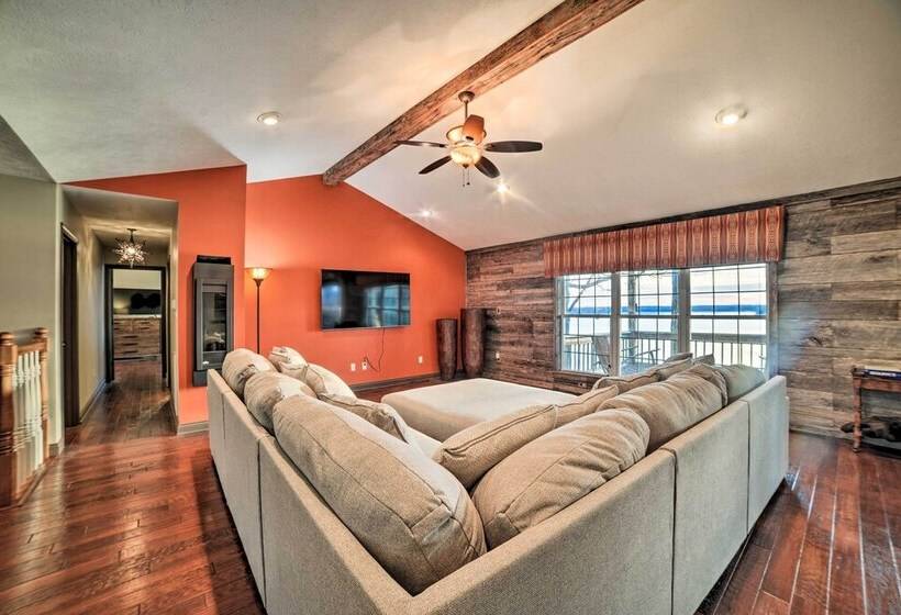 Peaceful Big Sandy Home W/ Deck On Kentucky Lake!