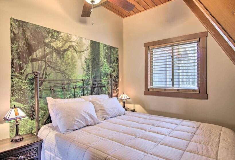 Peaceful Georgetown Home   13 Mi To Lewes Beach!