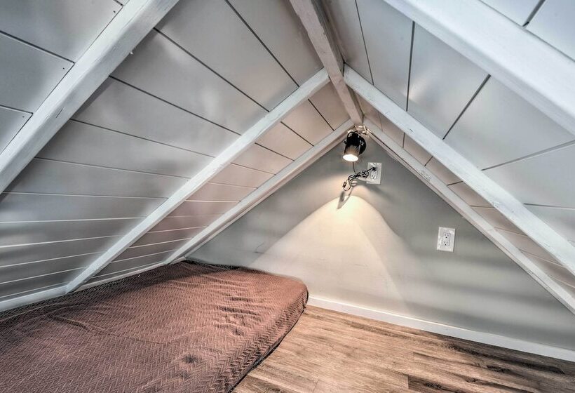 Peaceful Virginia Cabin   Fish, Tube, Boat, Etc!