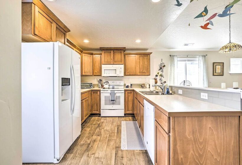 Prismatic Boise Retreat W/ Fenced Backyard!
