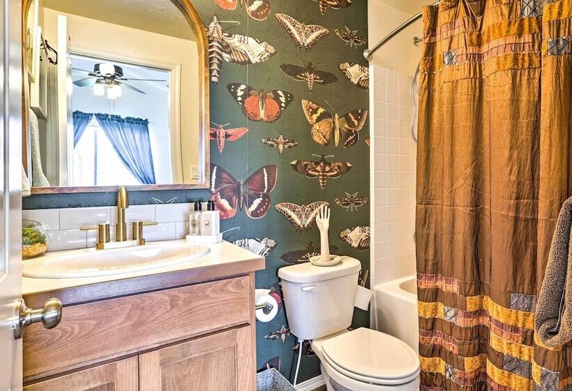 Prismatic Boise Retreat W/ Fenced Backyard!
