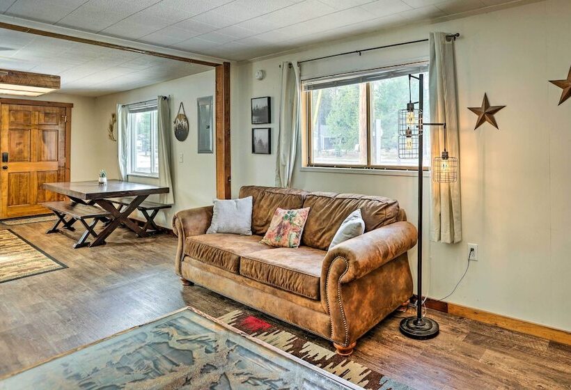 Private La Pine Cabin Rental: 30 Mi To Bend!