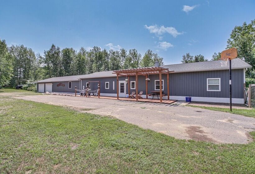 Quiet Lakefront Grand Rapids Cabin On 5 Acres