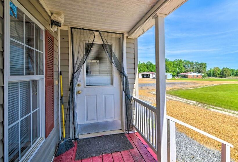 Relaxing Prairie Home, 29 Mi To Starkville!