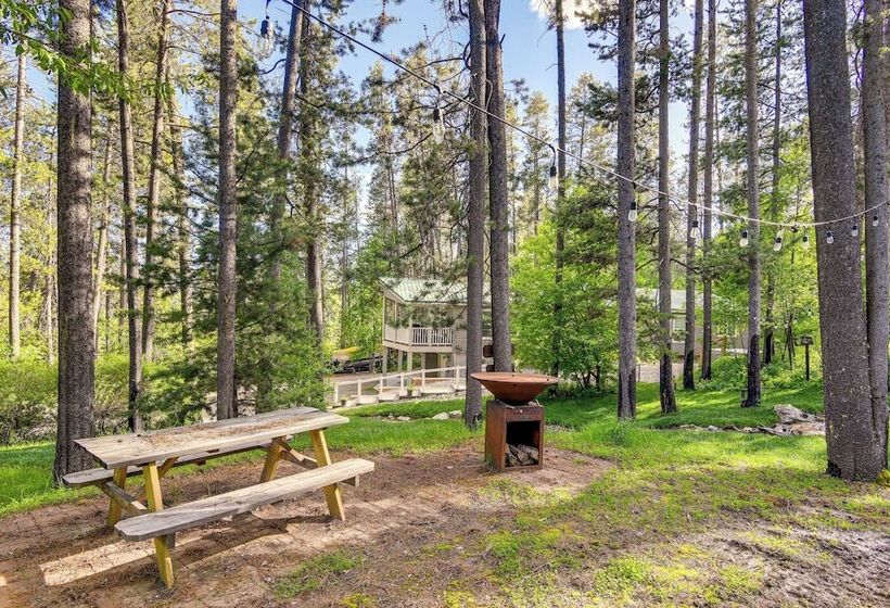 Rustic Escape W/ Deck, Hot Tub & Mountain Views