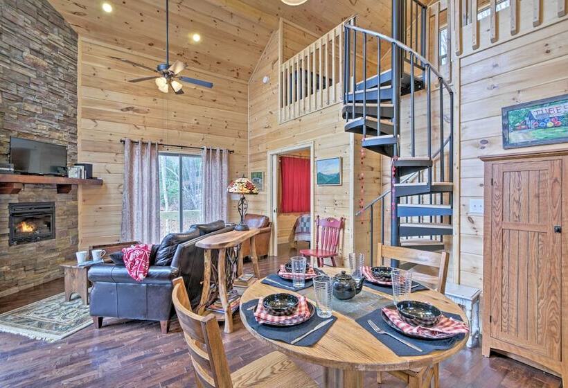 Scenic Cabin W/ Hot Tub   6 Mi To Polar Express!