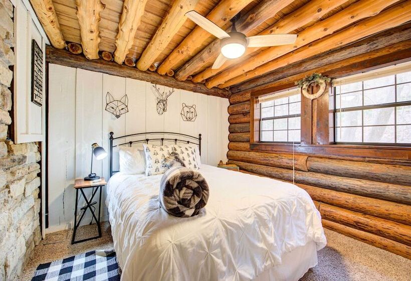 Secluded Beaver Lake Cabin W/ Private Dock!