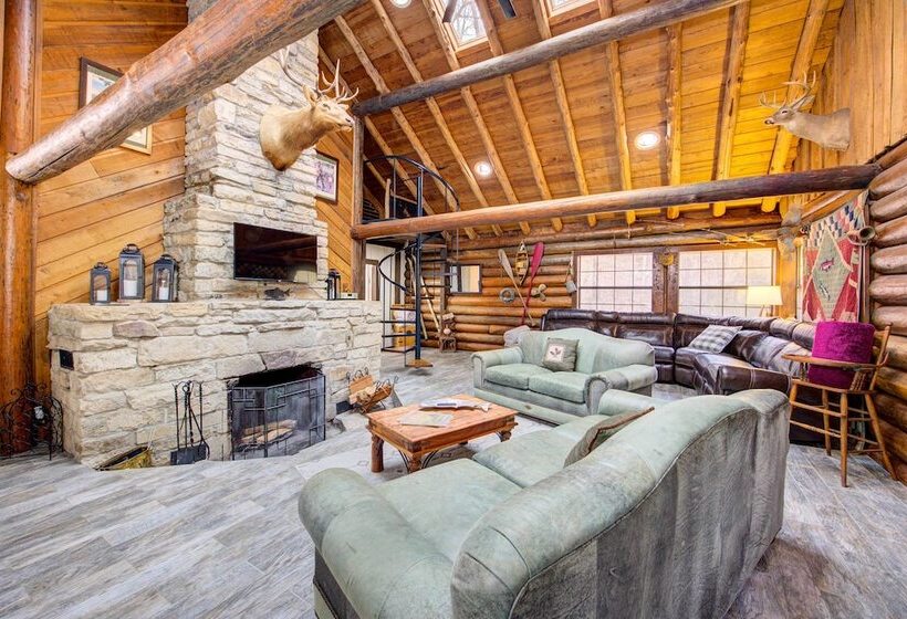 Secluded Beaver Lake Cabin W/ Private Dock!