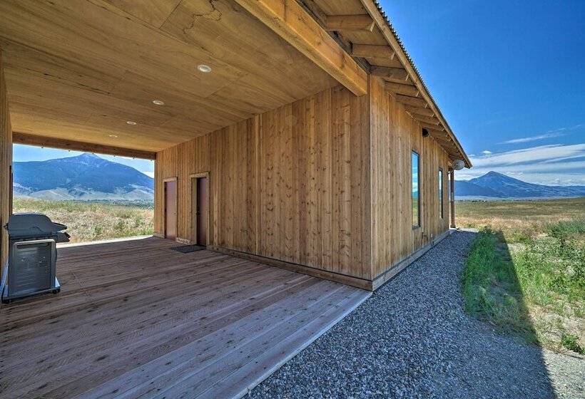 Secluded Paradise Valley Retreat W/ Stunning Views