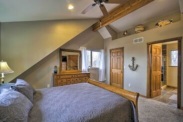 Spacious Buckeye Lake Home W/ Hot Tub & Fire Pit!