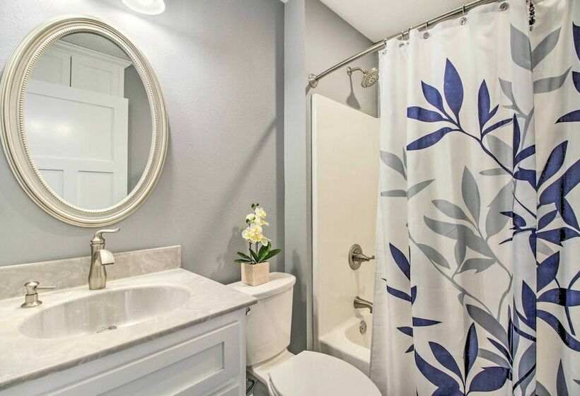 Sunny Lakefront Home W/ Fire Pit + Boat Dock!