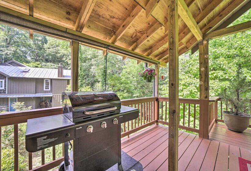 Tranquil Highlands Cottage With Fire Pit & Stream!