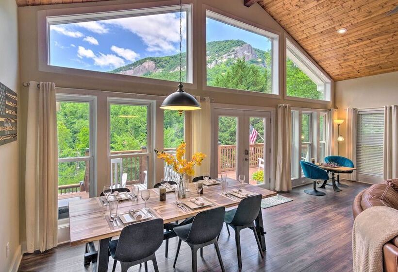 Breathtaking Views: Unique Chimney Rock Cottage!