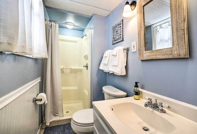 Updated Home In The Heart Of Saratoga Springs