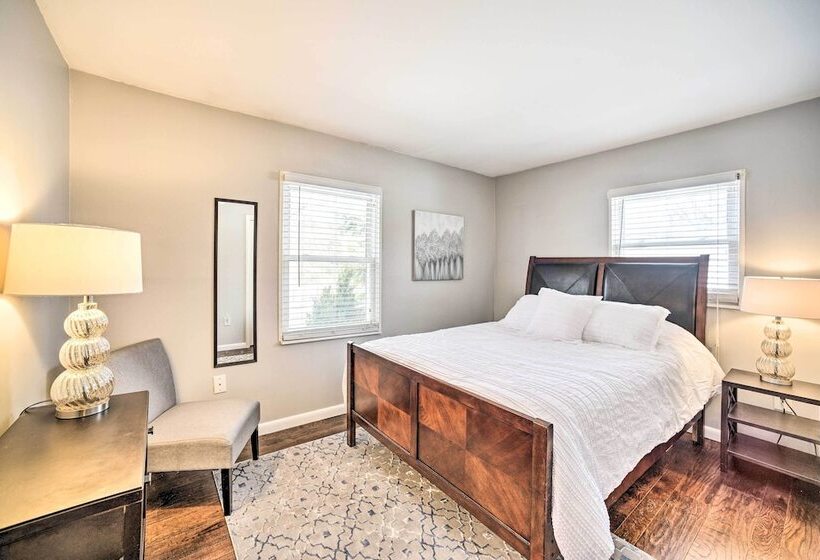 Updated Home In The Heart Of Saratoga Springs