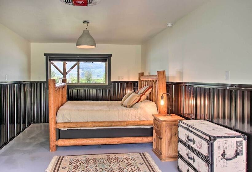 Waterfront Cabin W/ 2 Boat Docks & Mtn Views!