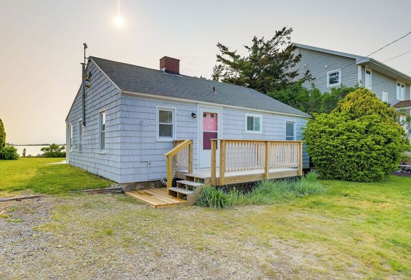 Waterfront Cottage W/ Sunroom + Patio & Grill