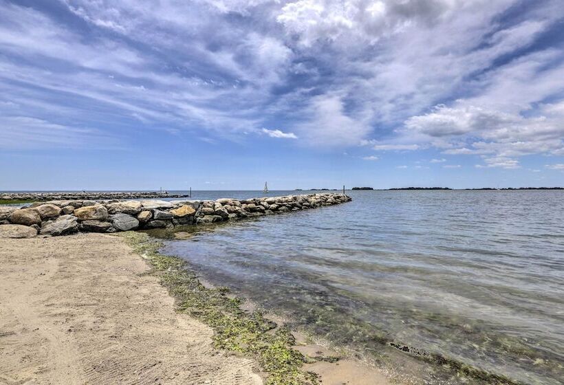 Waterfront Cottage W/ Sunroom + Patio & Grill