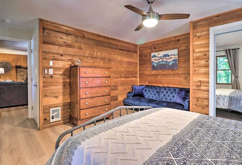 Weaverville Home W/ Wraparound Deck & Fire Pit!