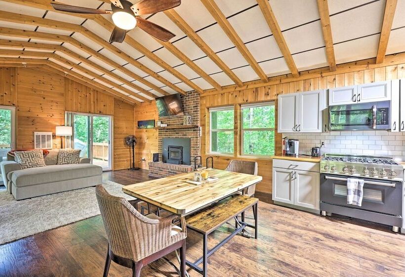 4 Season Family Retreat ~ 2 Mi To Ski Resort!