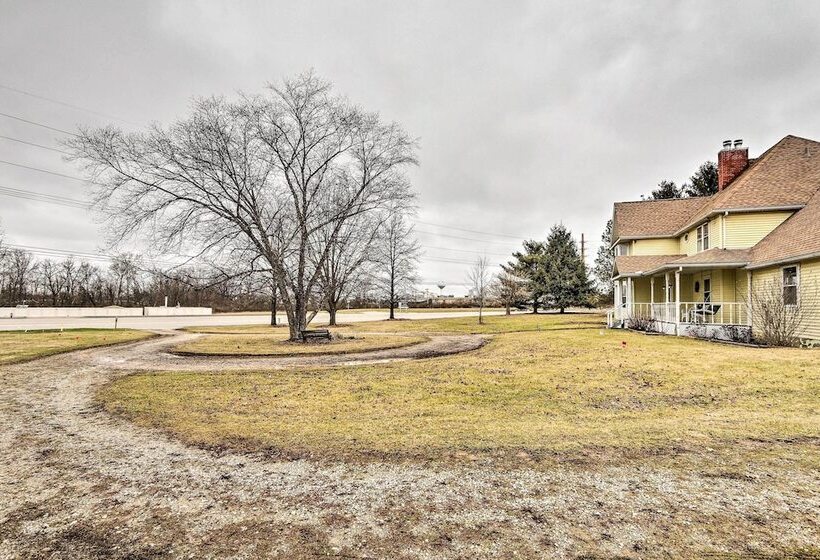 5 Acre Vacation Home W/ Woods & Hiking Ground