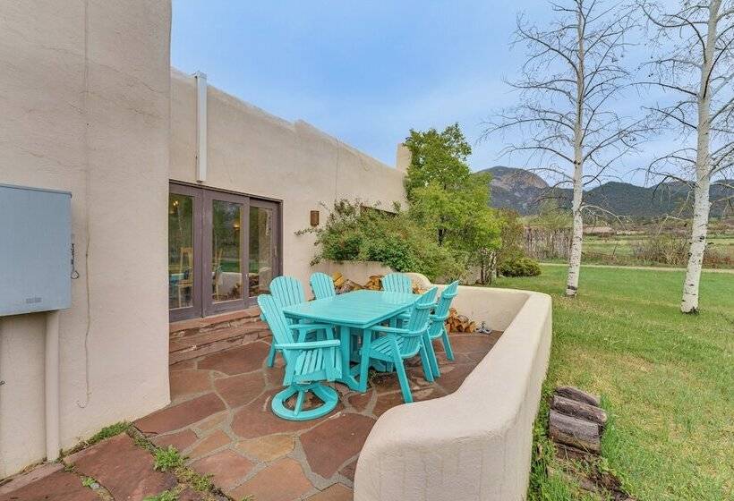 Arroyo Seco Adobe W/ Hot Tub Near Taos Ski Valley!