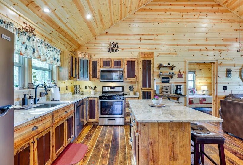 Beautiful Murphy Cabin W/ Mountain View & Fire Pit