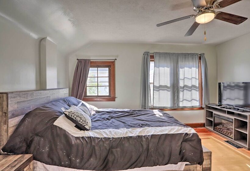 Cleveland Area Home W/ Deck < 10 Mi To Dtwn!