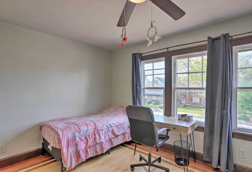 Cleveland Area Home W/ Deck < 10 Mi To Dtwn!