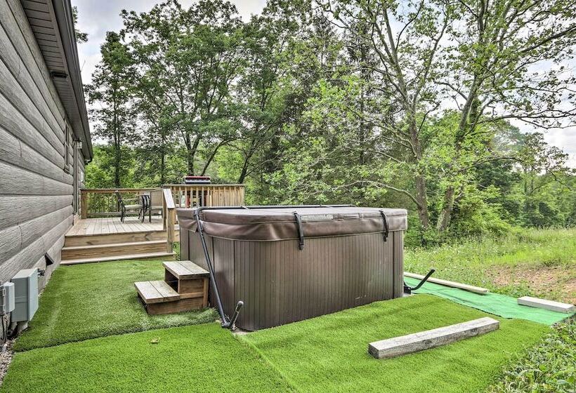 Clover Cabin  W/ Hot Tub+deck In Hocking Hills!