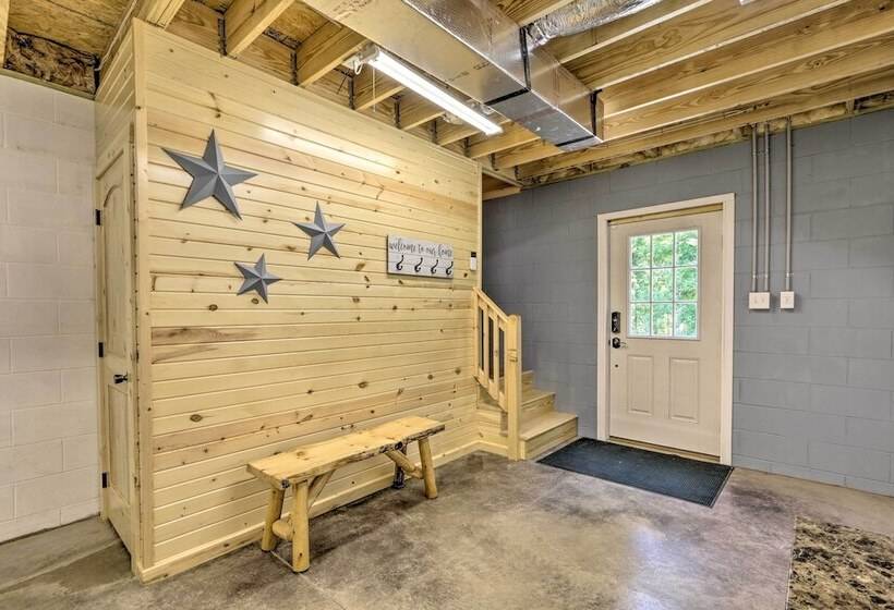 Clover Cabin  W/ Hot Tub+deck In Hocking Hills!