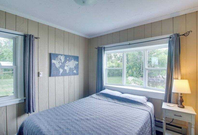 Cozy Fremont Cottage On Lake Poygan + Fishing Dock