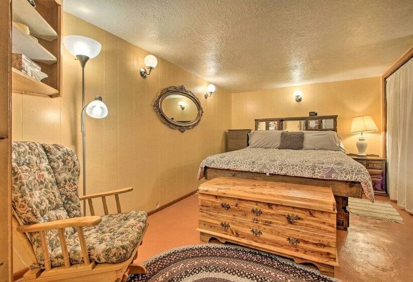 Cozy Home W/ Hot Tub: Half Mi To Salmon River!