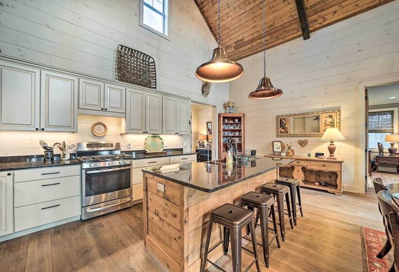 Cullowhee Craftsman Home W/ Mtn Views On 22 Acres