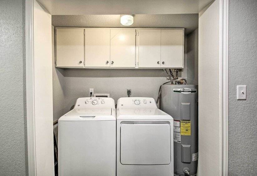 11 Mi To Lake Ouachita: Family Cabin W/ Yard