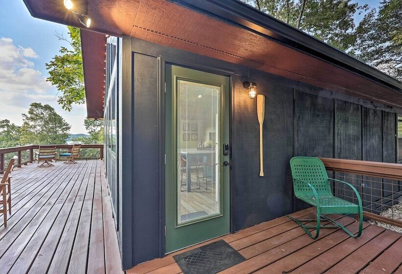 Foxtail  Cabin Retreat: Steps To Beaver Lake!