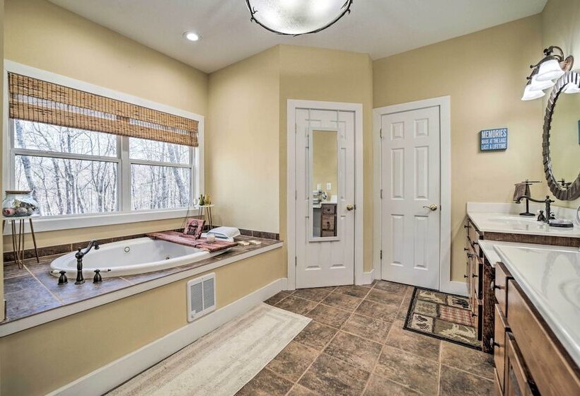 Glenville Serenity Lodge  Cabin: Lake Views!