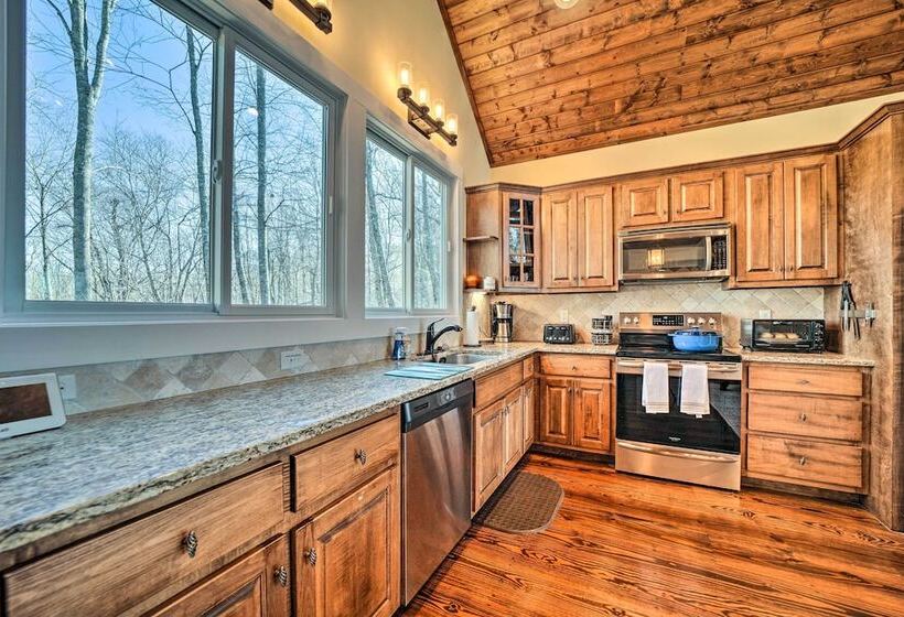 Glenville Serenity Lodge  Cabin: Lake Views!